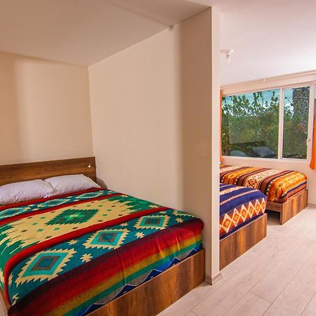 The Traveler Hostel Otavalo Exterior photo