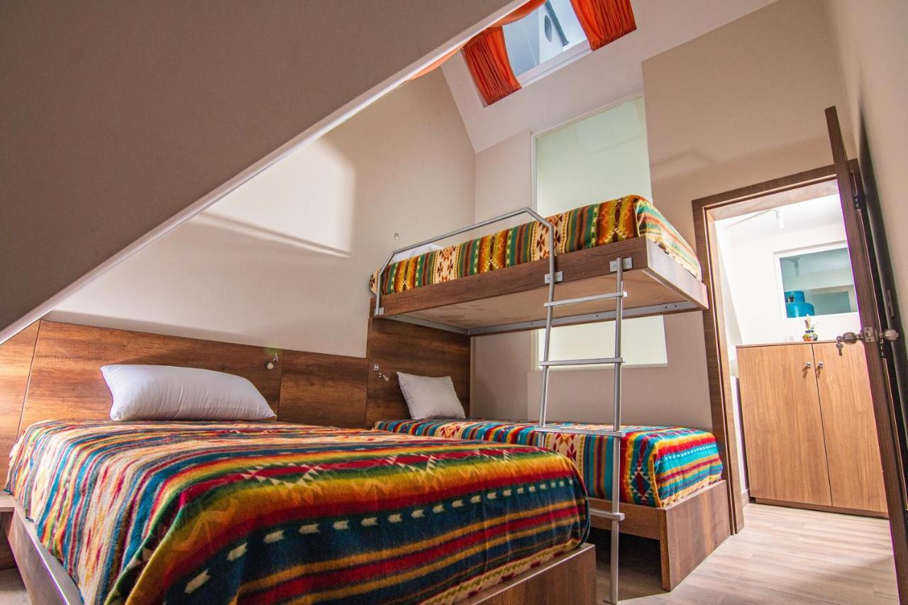 The Traveler Hostel Otavalo Exterior photo